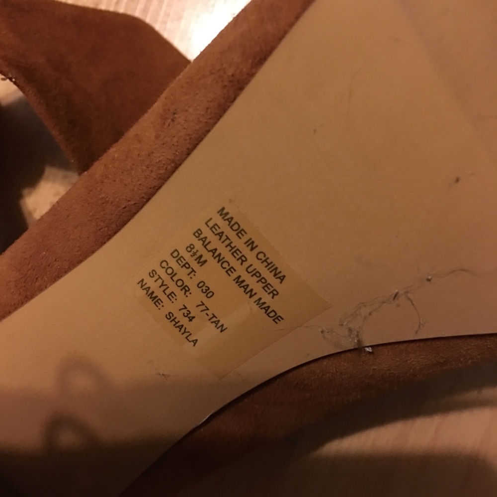 Shoes - Picture 6 of 7